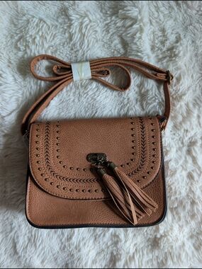 Boho Western Studded Saddle Crossbody Bag Faux Leather Tassel Accent NWT